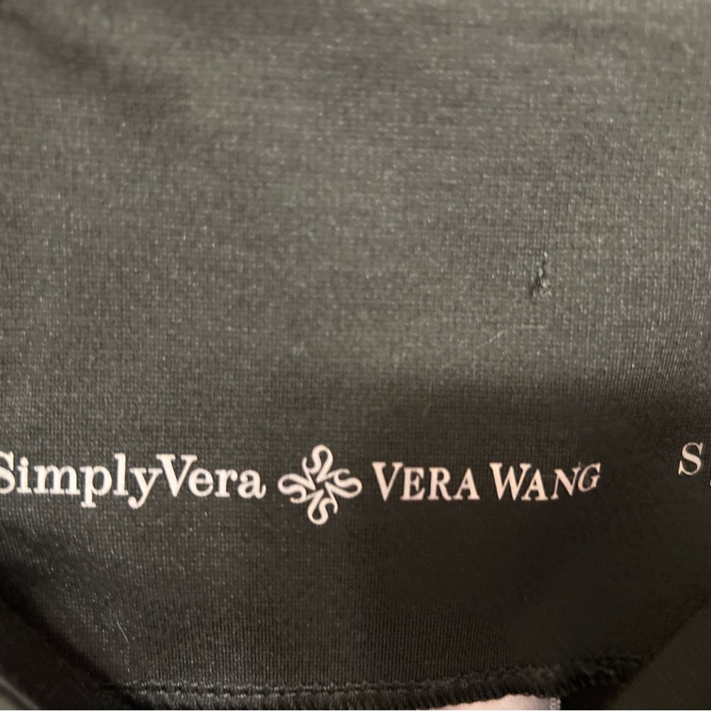 Simply Vera Vera Wang Black Top